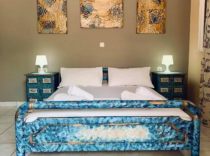 Sofia's House Сивота