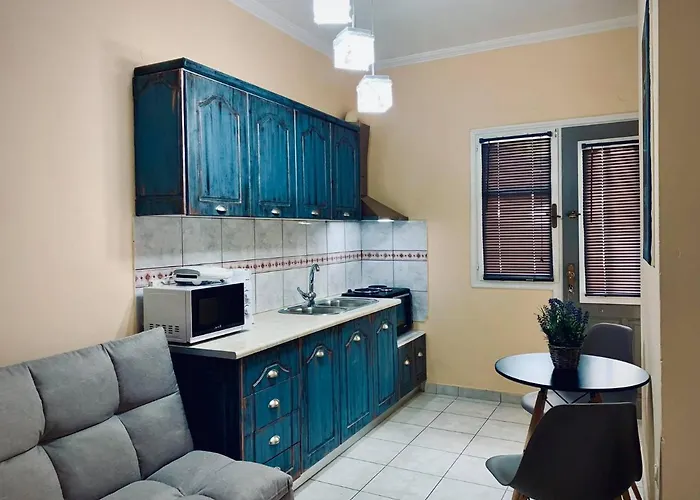 Sofia's House Сивота