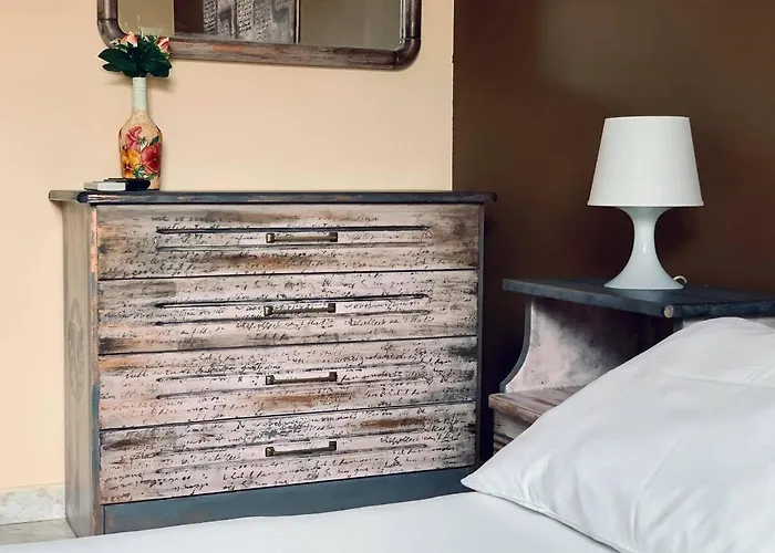 Sofia's House Сивота